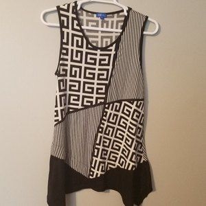 Aster by Firmiana Geometric Sleeveless Tunic